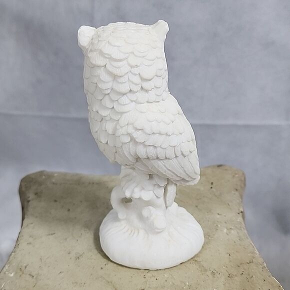 Vintage Alabaster Owl - Picture 4 of 7